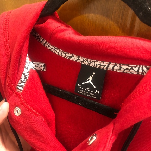 Retro Jordan Button-Up Hoodie (Medium)1 - Picture 3 of 3
